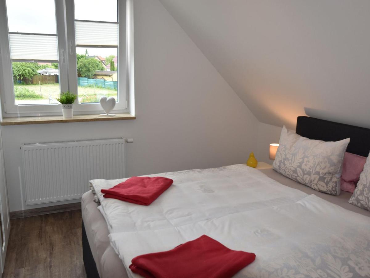 Cozy Holiday Home In Gross Schwansee With Sauna Экстерьер фото